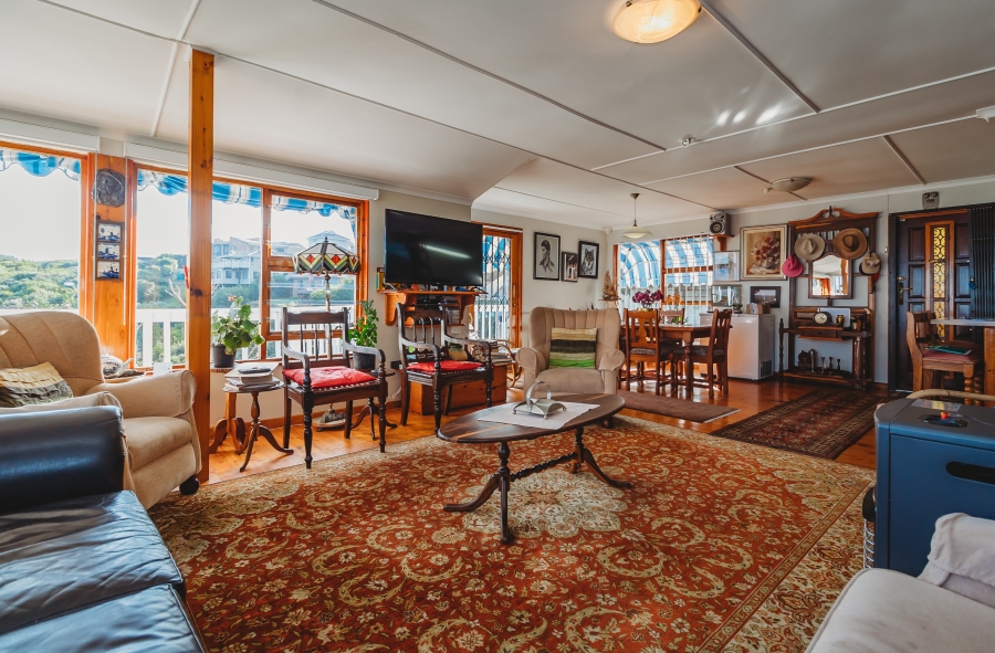 5 Bedroom Property for Sale in Herolds Bay Western Cape